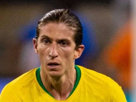 Filipe Luís é informado da iminente saída de David Luiz