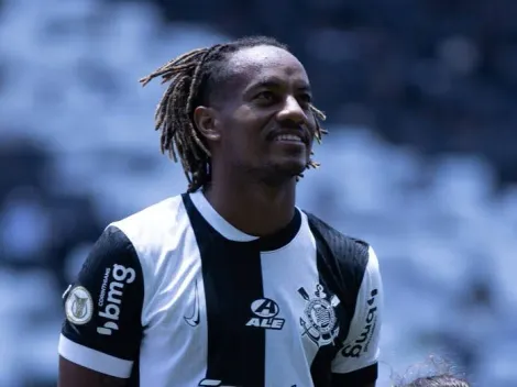 Carrillo mal renova contrato com o Timão e gera divisão