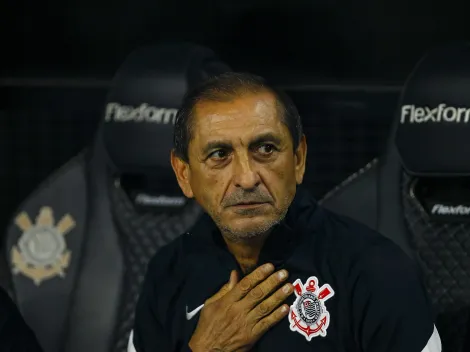 Corinthians aposta e Léo Mana e aguarda evolução do lateral   