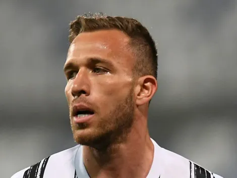 Arthur aceita jogar no Santos e negociação avança