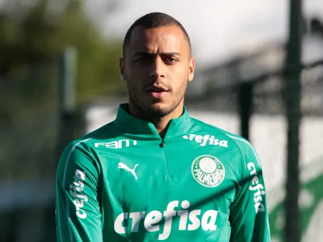 Arthur Cabral se acerta com o West-Ham