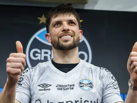 Atitude de Quinteros com Tiago Volpi gera crítica no Grêmio