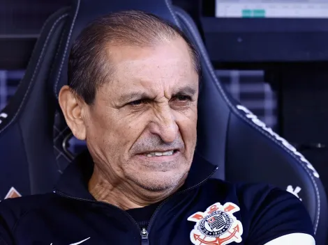 Ramón Díaz é criticado no Corinthians e Fiel chama treinador de covarde