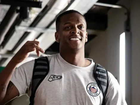 Jô, ex-Corinthians, é denunciado por festa depois de jogo