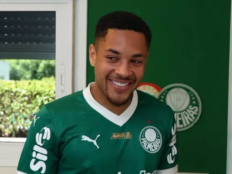 Vitor Roque mal chega e revela desejo em Palmeiras x SPFC