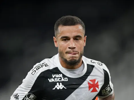 Coutinho volta a marcar dois gols em um jogo pelo Vasco 14 anos depois