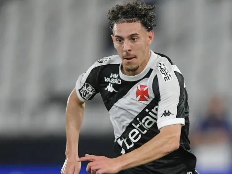 Nuno Moreira estreia com brilho e ajuda o Vasco a vencer