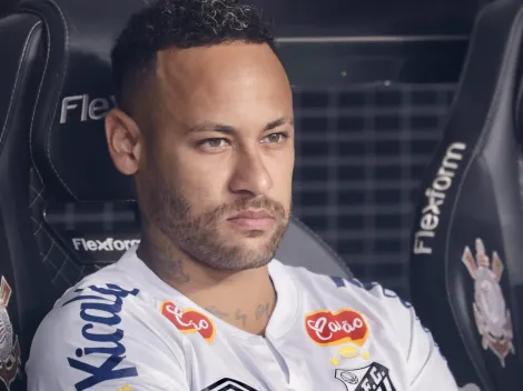 Torcida do Flamengo critica profissionalismo de Neymar