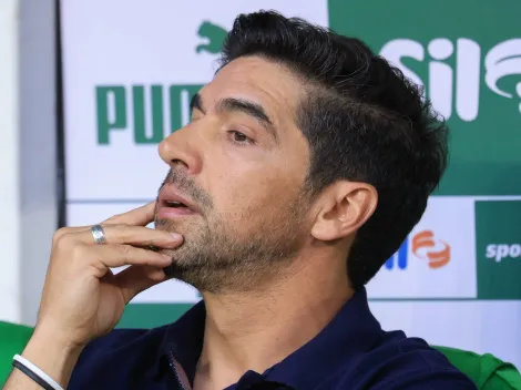 Abel Ferreira escala Vitor Roque e surpreende torcida