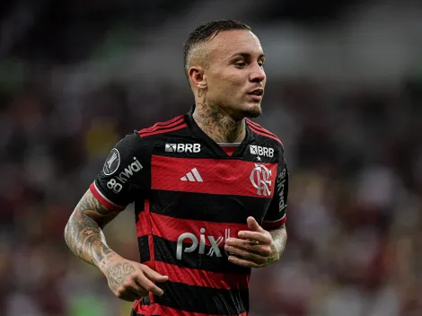 Everton Cebolinha deve ser relacionado por Filipe Luís no Fla-Flu