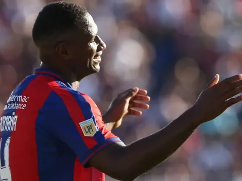 Romaña fica para junho e Grêmio estuda contratar Abner