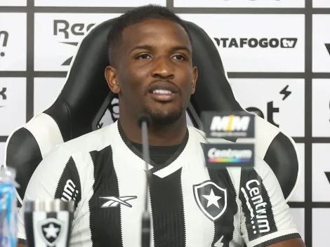 Elias é apresentado no Botafogo e revela instruções de Paiva