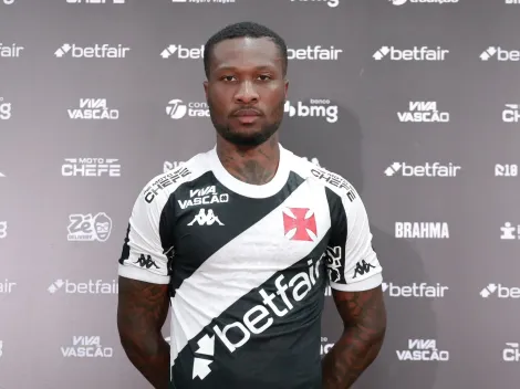 Loide Augusto é apresentado no Vasco e comenta sobre posicionamento