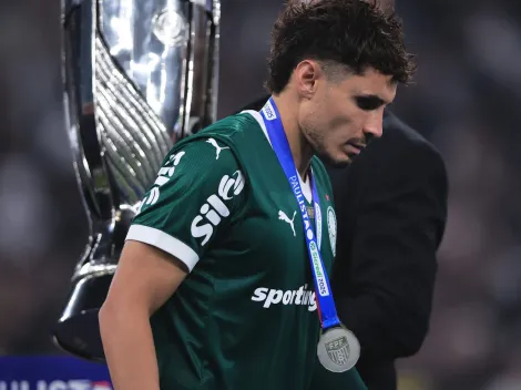 Raphael Veiga está incomodado com criticas da torcida do Palmeiras