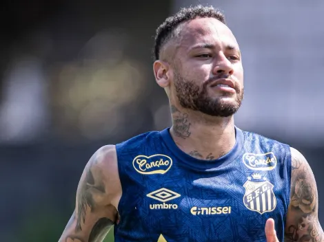 Neymar treina com bola e Caixinha pode contar com ele no Santos
