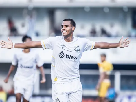 Enzo Monteiro se destaca em futebol da Letônia e comemora boa fase