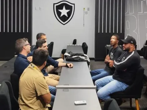 Torcida organizada emite nota após reunião com direção do Botafogo