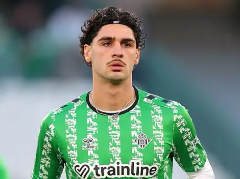 Internacional pode embolsar R$ 8 milhões com Johnny nas próximas semanas