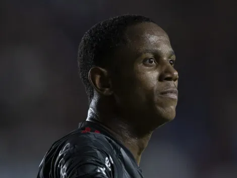 Flamengo faz trabalho específico com Wallace Yan após briga
