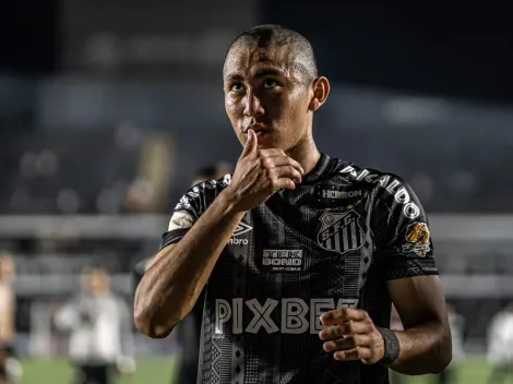 Miguelito, do Santos, nega racismo e revela o que disse para rival na Série B