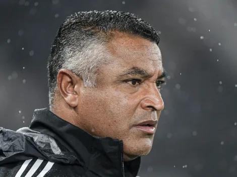 Roger Machado concorda com críticas de Vitão e Fernando