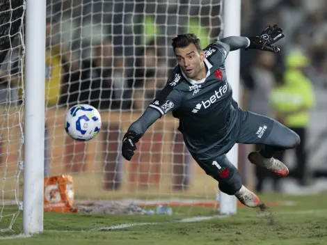 Torino negocia com Léo Jardim do Vasco para reforçar o gol