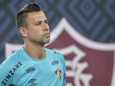 Fluminense renova contrato de Fábio por mais um ano