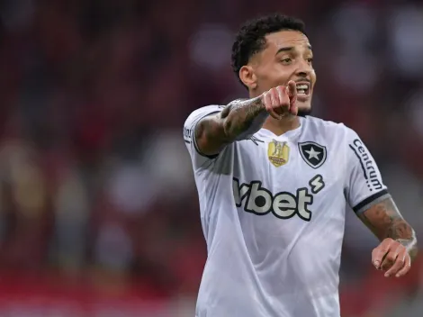 Gregore se destaca no triunfo do Botafogo sobre o Santos