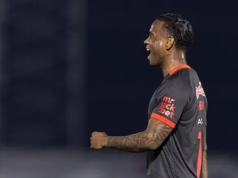Helinho, do Toluca, não negocia com Botafogo