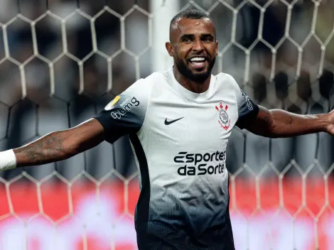 Alex Santana se despede do Corinthians pelas redes sociais