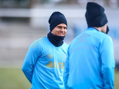 Cuéllar perto de voltar a jogar pelo Grêmio