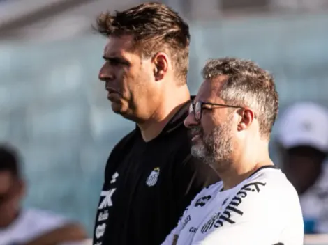 Dirigentes do Santos acompanham jogo das Sereias da Vila