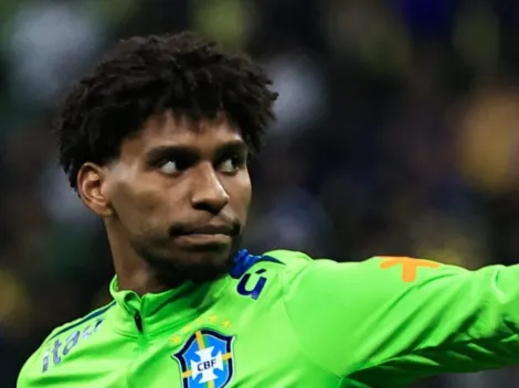 Hugo Souza relembra passado no Vasco
