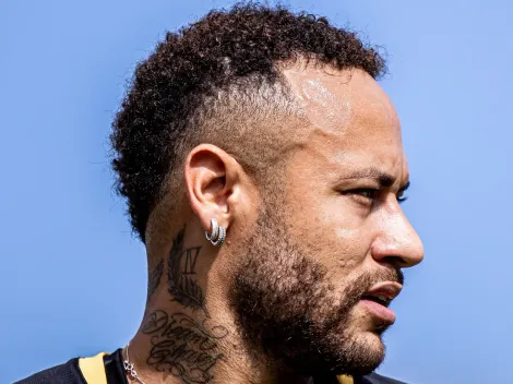 Neymar tem duas propostas, mas prioriza renovação com o Santos