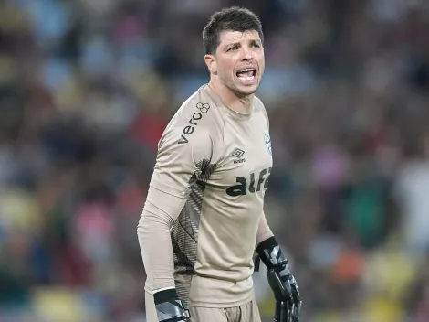 Rossato defende Tiago Volpi após críticas no Grêmio