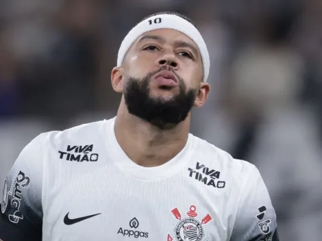 Soldado aborda dívida com Memphis e com elenco do Corinthians