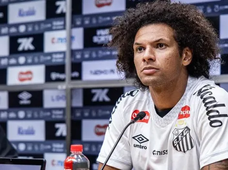 Arão elogia elenco do Santos após primeiros treinos