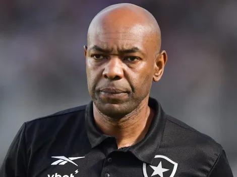 Caçapa deve comandar o Botafogo contra o Vasco