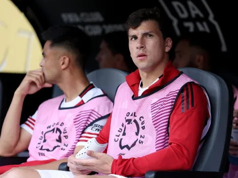 Gonzalo Tapia avança com o São Paulo