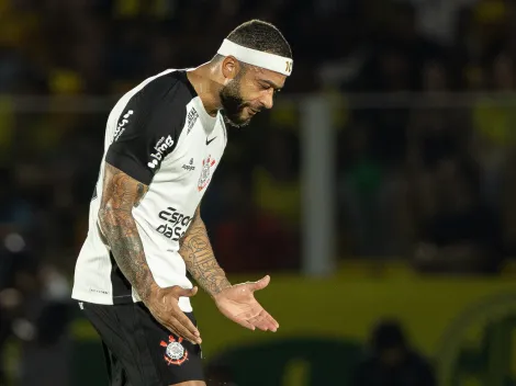 Corinthians quer vender Memphis Depay, crava Nicola
