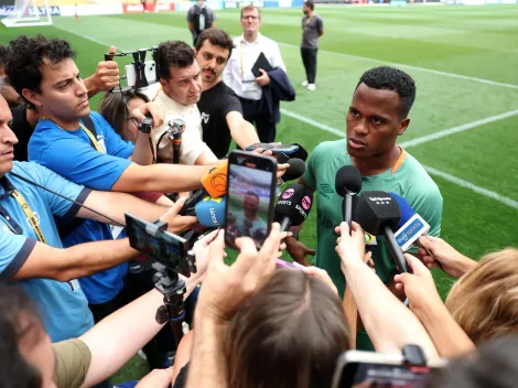 Arias fecha com Wolves após pressão no Fluminense