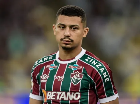 Fluminense parabeniza o meio-campista André, que completa 24 anos