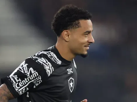 Gregore se despede da torcida do Botafogo após confirmar saída