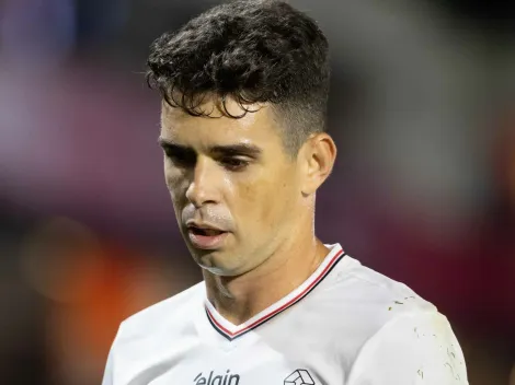 São Paulo confirma lesão de Oscar contra o Corinthians