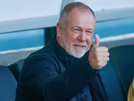 Mano Menezes aprova e Grêmio inicia conversas por Carlos Vinícius