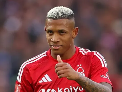 Danilo chega ao Botafogo e solta: "Honrar dinheiro de Textor"