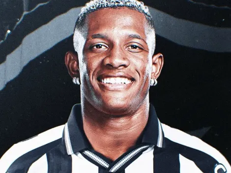 Danilo é regularizado no Botafogo e joga contra o Corinthians