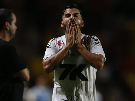 Rincón questiona expulsão e pede desculpas à torcida em postagem