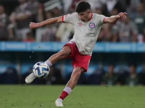 Rodríguez chega ao Inter e faz exames em Porto Alegre