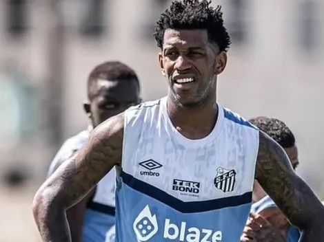 Gil é deixado de lado no Santos de Cléber Xavier